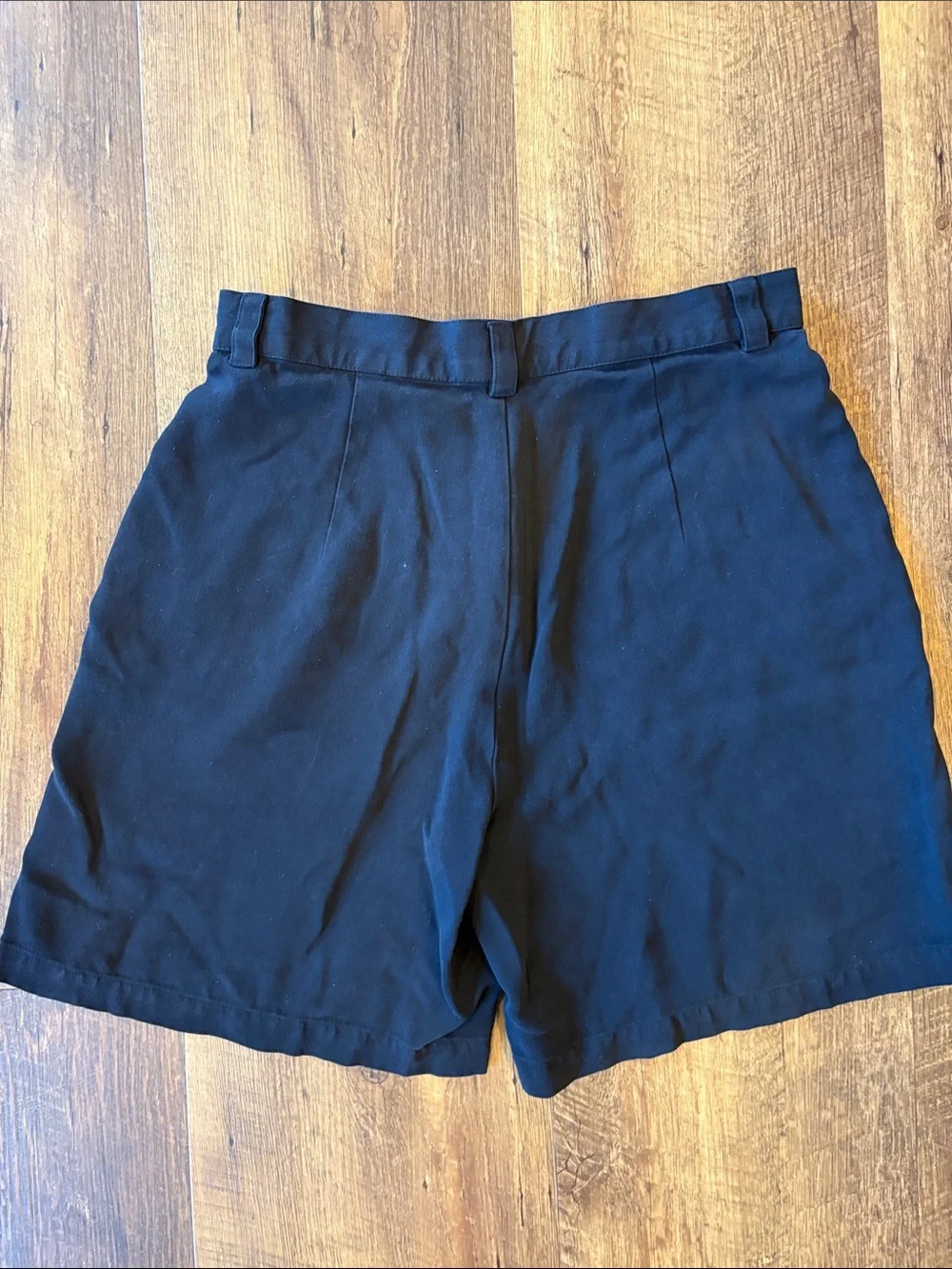 Tommy Bahama Black High Waist Women’s Shorts Size 10